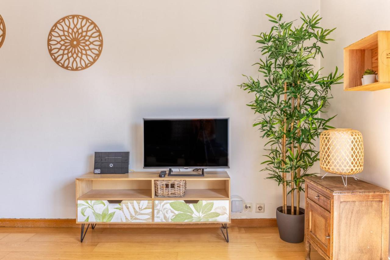 One Bedroom Apartment With Stunning River Views And Private Rooftop! Lissabon Exterior foto