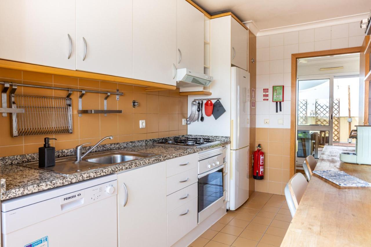 One Bedroom Apartment With Stunning River Views And Private Rooftop! Lissabon Exterior foto